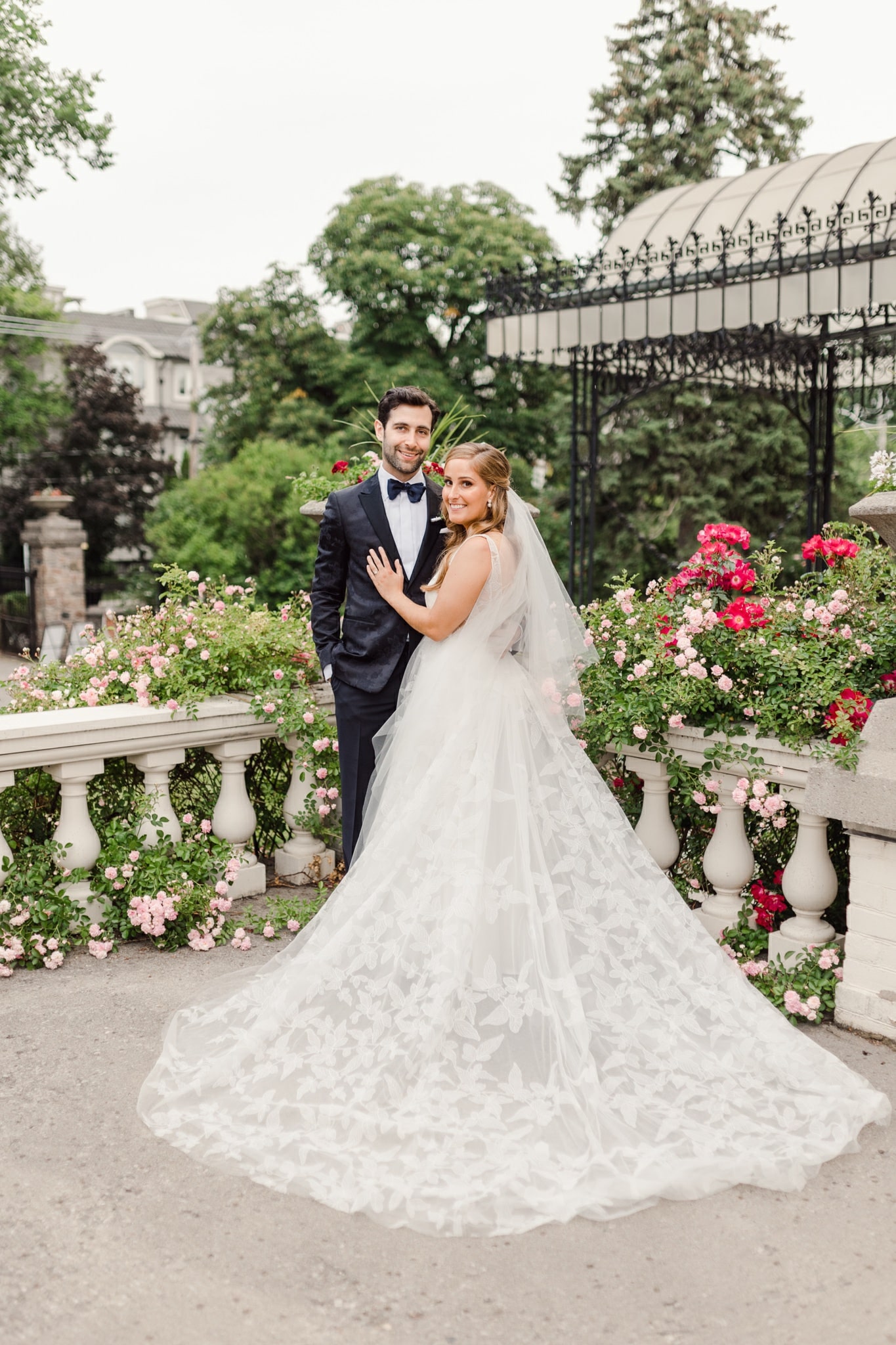 Toronto Wedding Planner Helps with Bridal Portraits